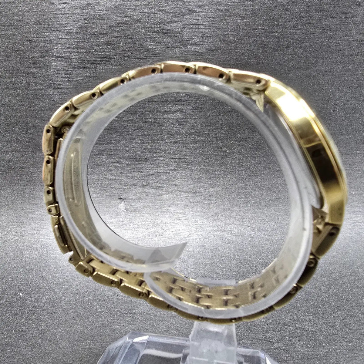 Seiko Solar Watch Women 30mm Cream Dial Gold Round V115-0BV0 Works Bracelet9