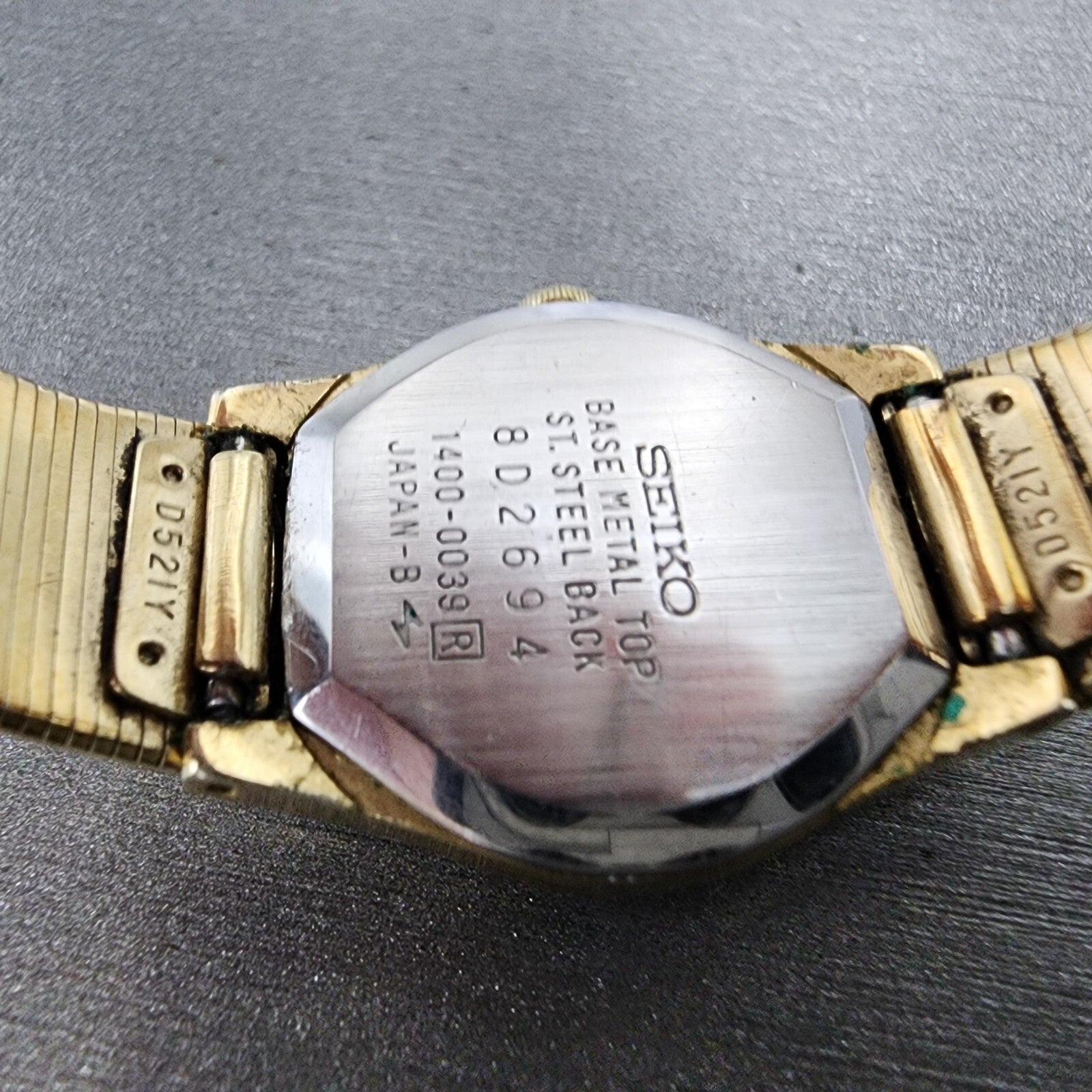 Seiko Watch Women 20mm Gold Dial Gold Tone Round 14000039 New Battery9