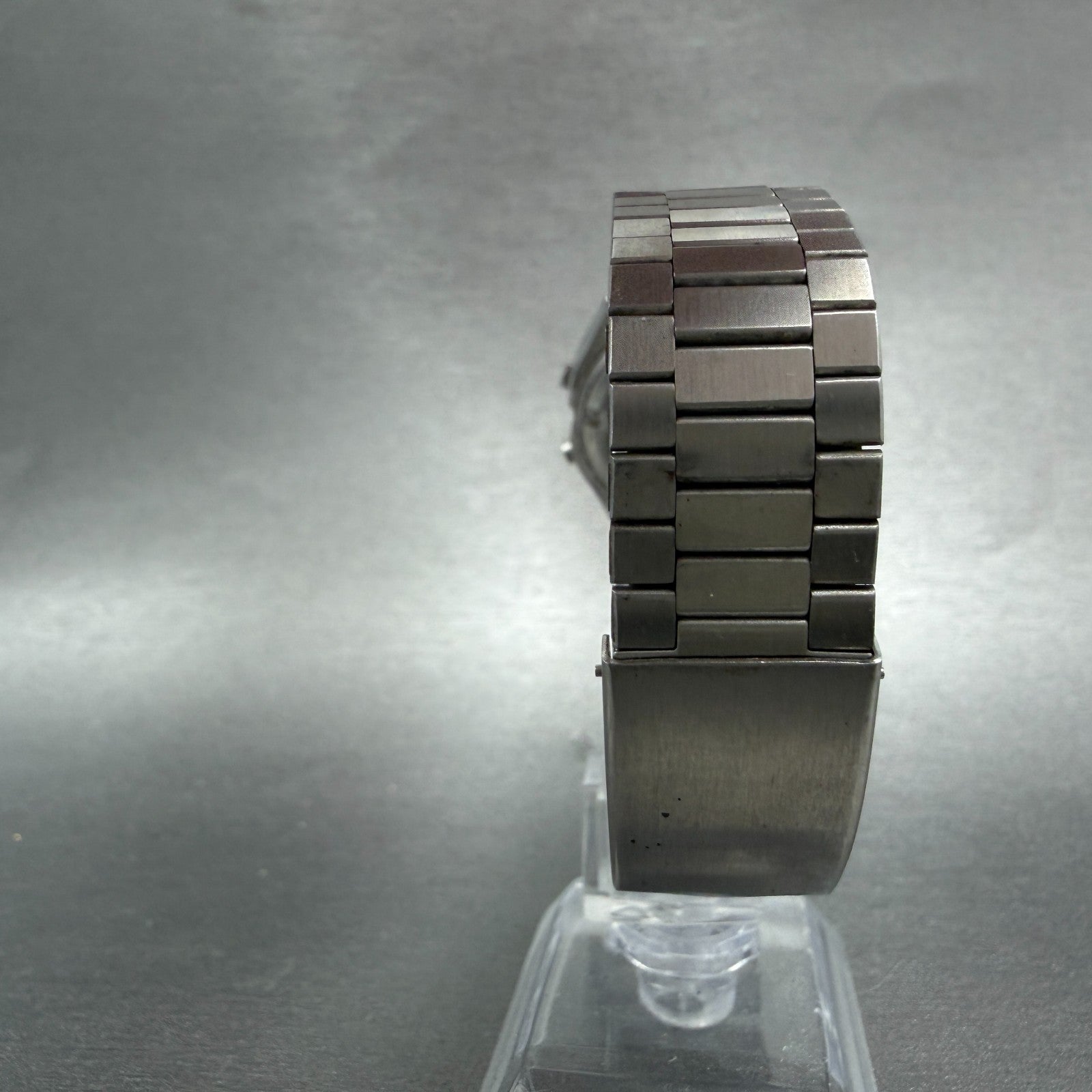 Casio LW-800 Watch Women 28mm Digital Silver Tone Chronograph New Batt  VTG7