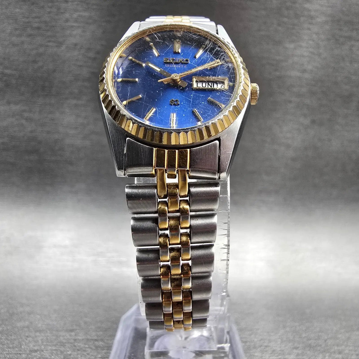 Seiko SQ Watch Women 23mm Blue Dial Two Tone Daydate Round 3Y03-0169 New Battery5