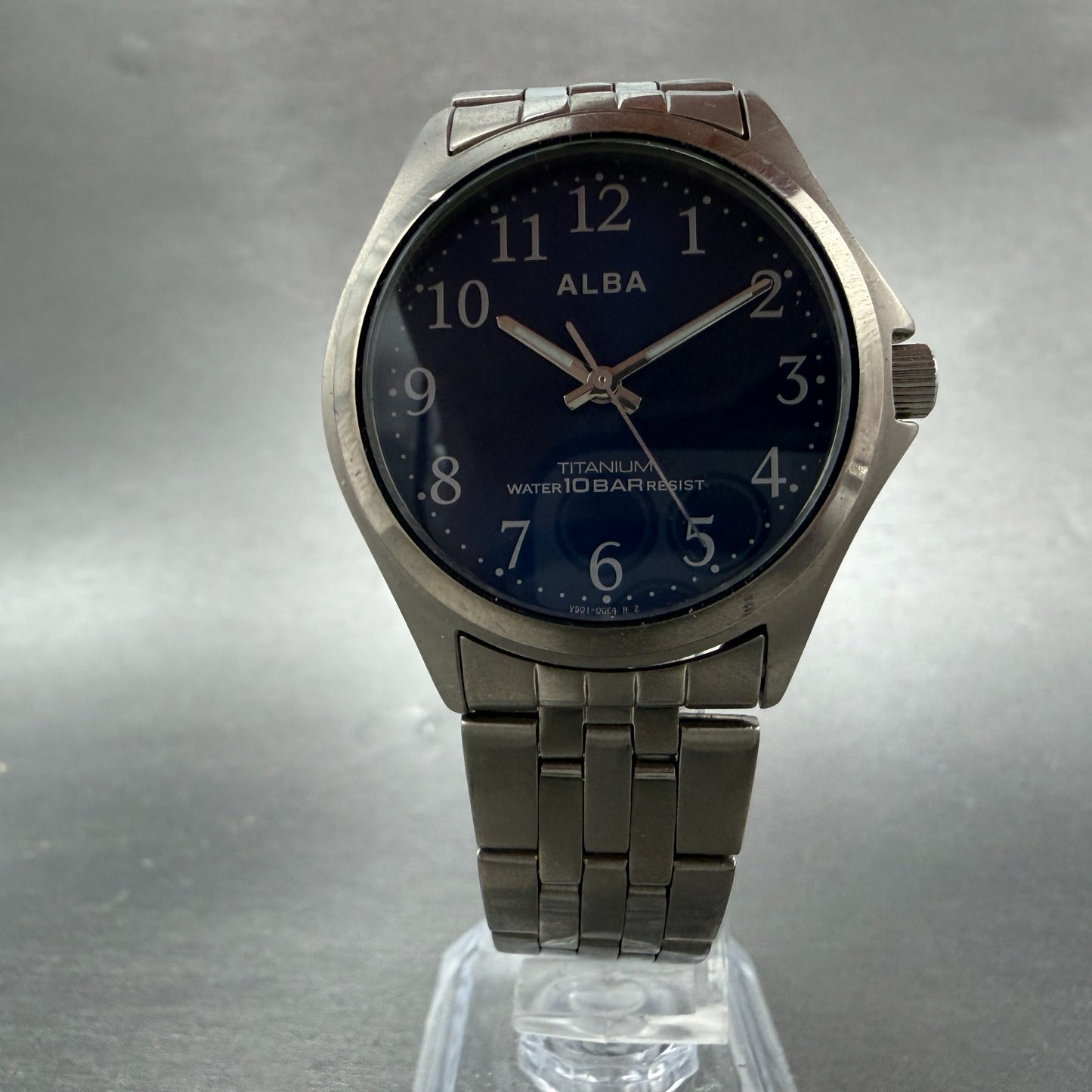 Seiko Alba Watch Men 35mm Blue Dial Titanium Round V501-0BP0 New Battery VTG5