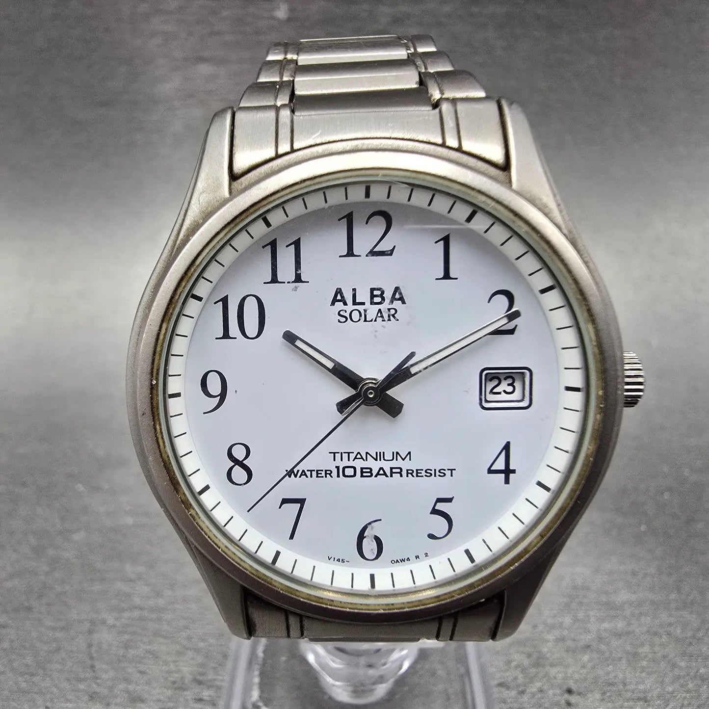 Seiko Alba Solar Watch Men 34mm White Dial Titanium Date V145-0AM0 Runs0
