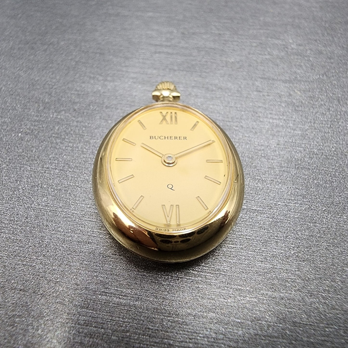 Bucherer Q Pendant Watch Women 20mm Gold Dial Gold Tone Oval New Battery1