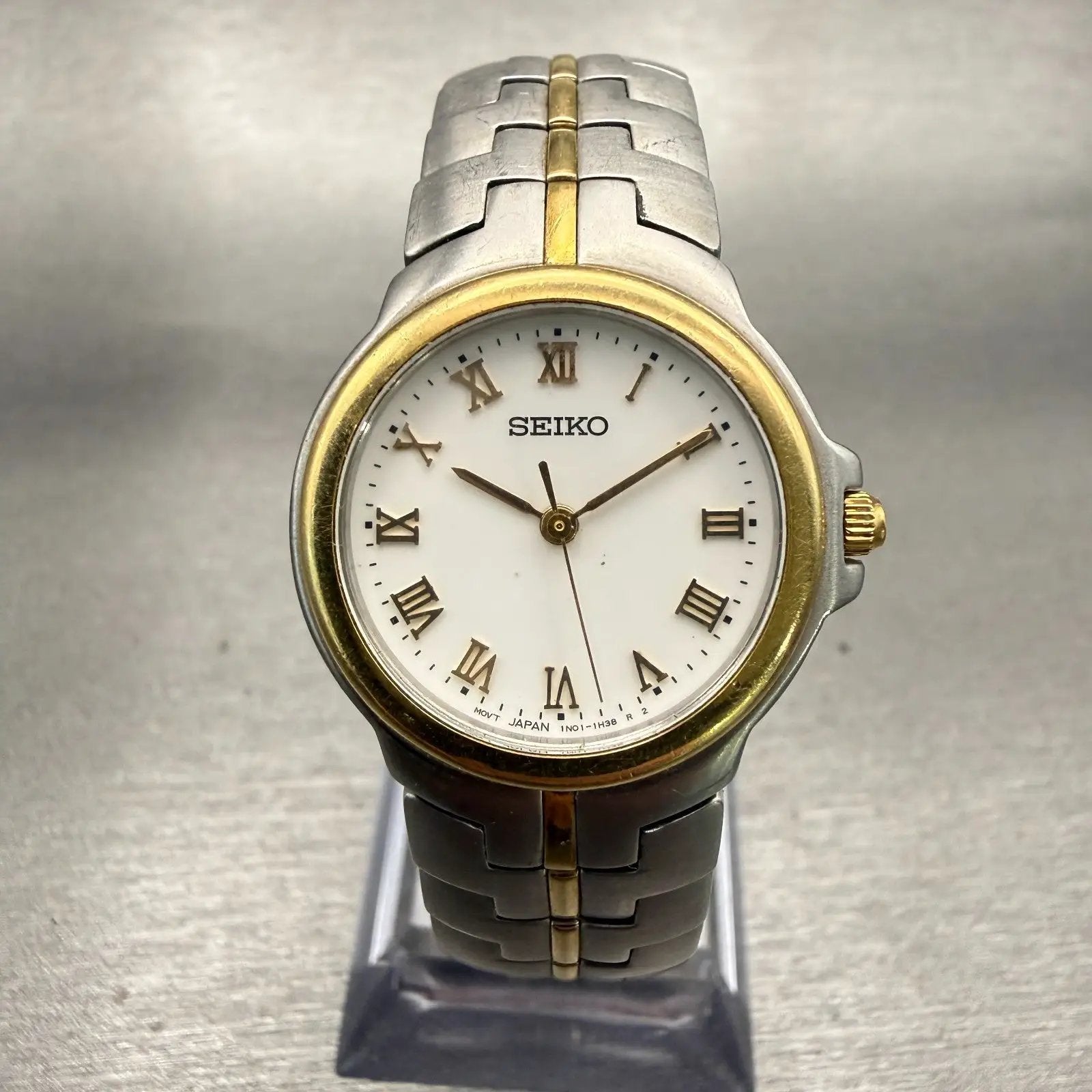 Seiko Watch Women 25mm White Dial Two Tone Round 1N01-H968 New Battery Vintage0