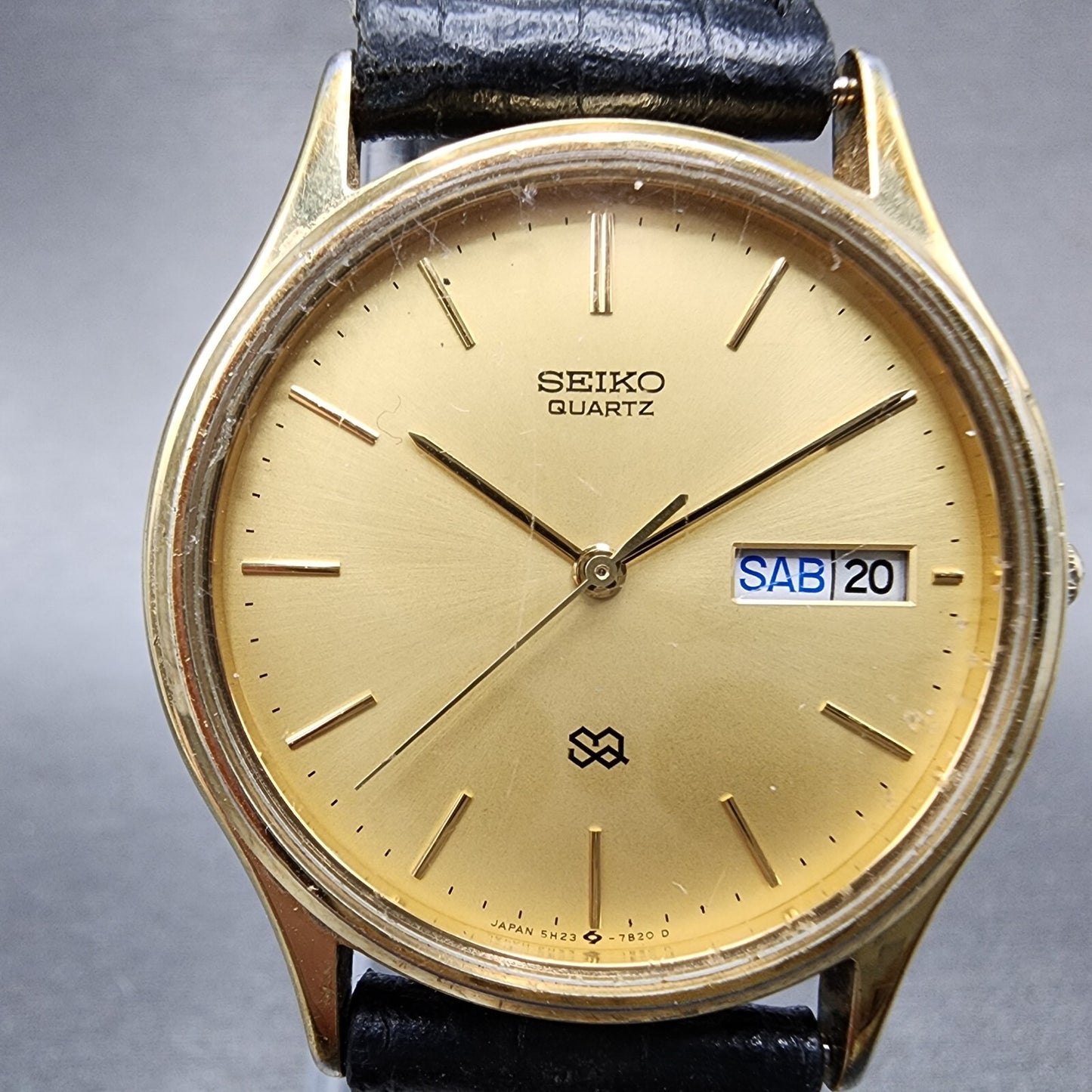 Seiko SQ Watch Men 33mm Gold Dial Gold Tone Daydate Round 5H237B09 PARTS2