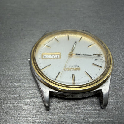 Seiko Watch Men 35mm Silver Dial Two Tone Round Daydate Vintage 7N43-8A39 PARTS5