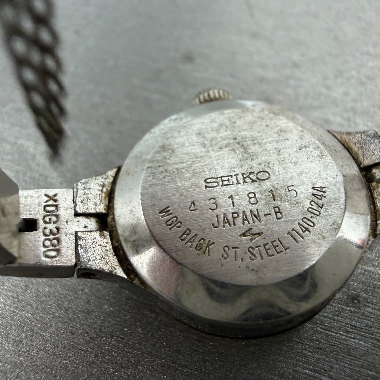 Seiko Special Watch Women 20mm Champagne Dial Silver Tone Manual 1140-024A Runs10