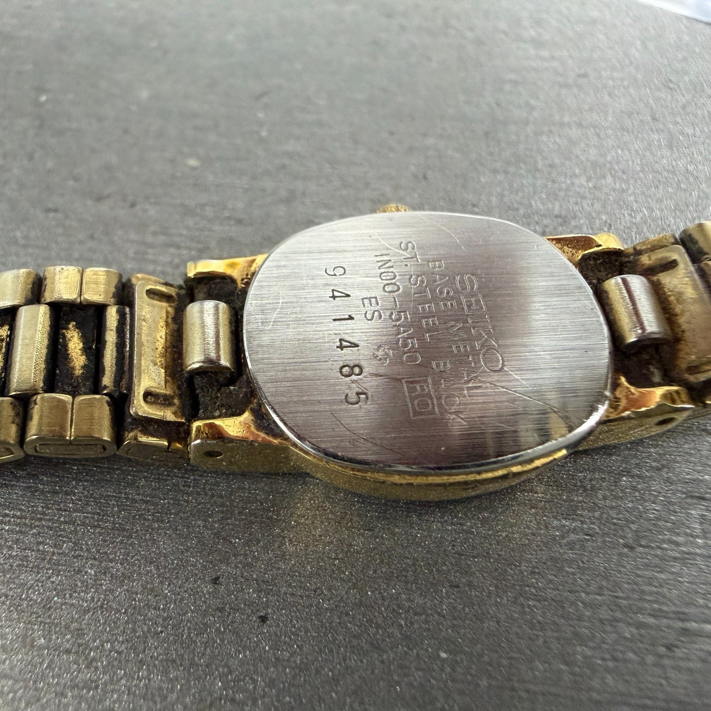Seiko Watch Women 16mm White Dial Gold Tone Oval Vintage 1N00-5A50 New Battery10