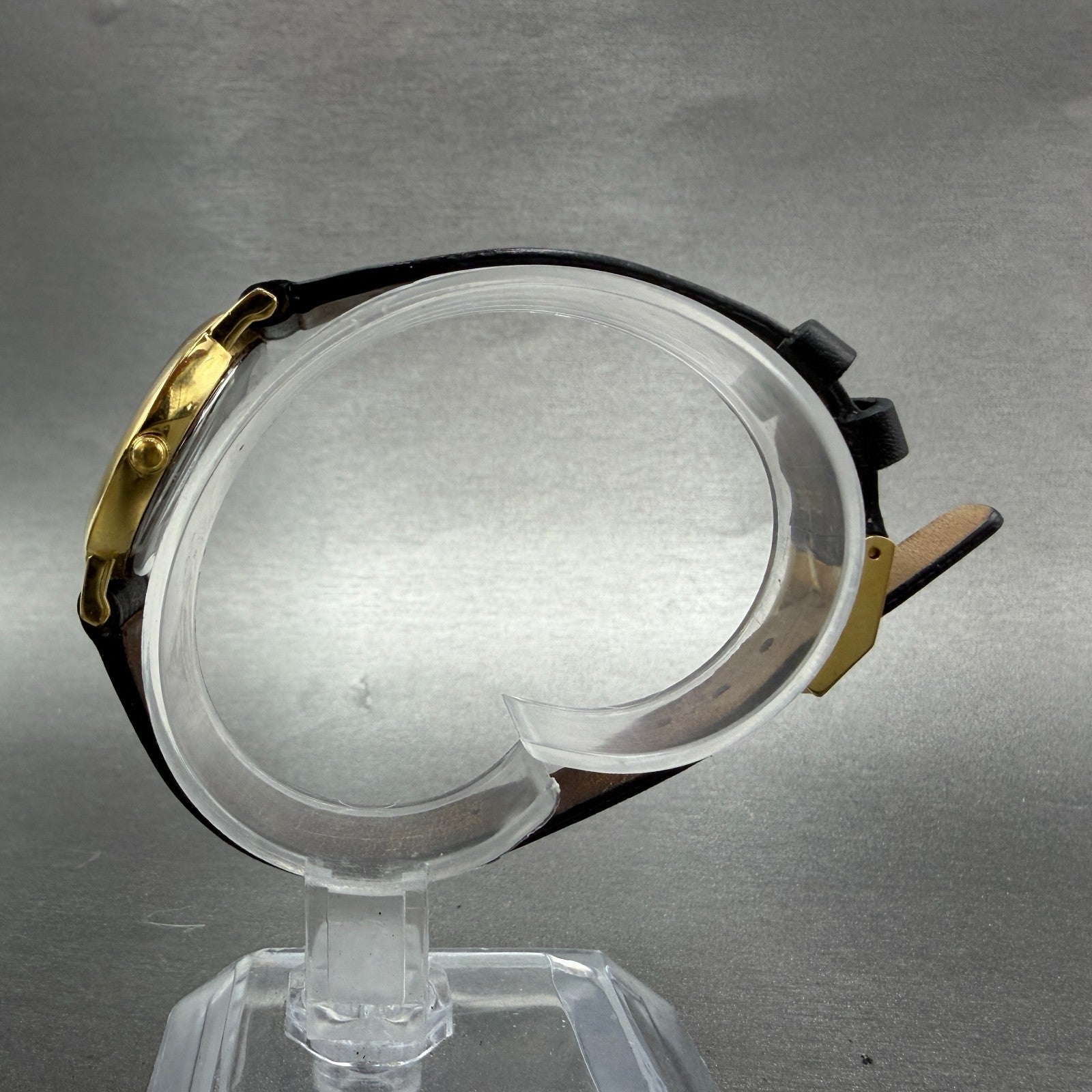 Movado Muesem Watch Women 26mm Black Dial Gold Tone Round 87 E4 0834 New Battery6
