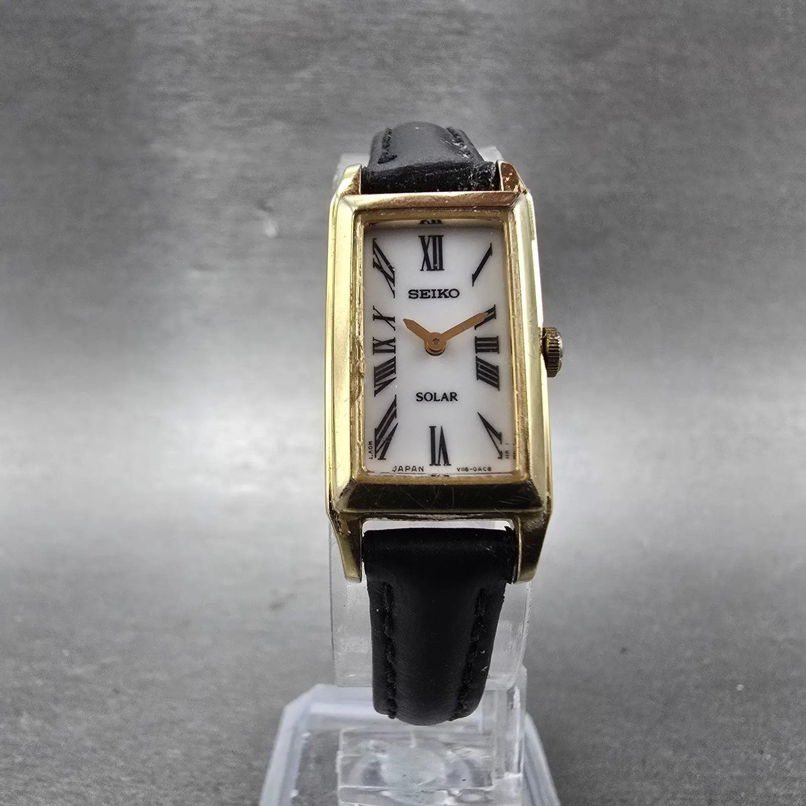 Seiko Solar Tank Watch Women 15mm White Dial Gold Tone Rectangle V116-0AA0 Works5