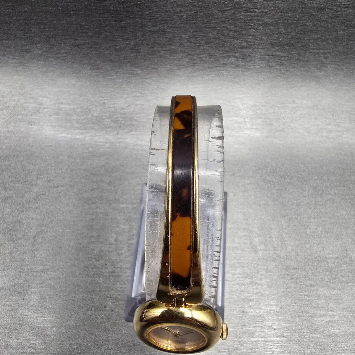 Seiko Alba Watch Women 19mm White Dial Gold Tone Round V232-0230 New Battery4