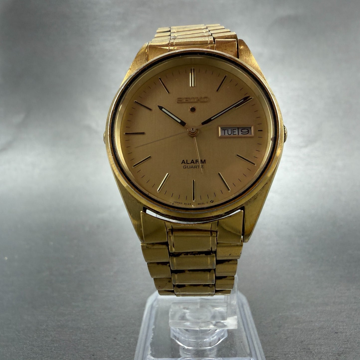 Seiko Alarm Watch Men 34mm Gold Dial Gold Tone Daydate Round 5C23-8009 New Batt25