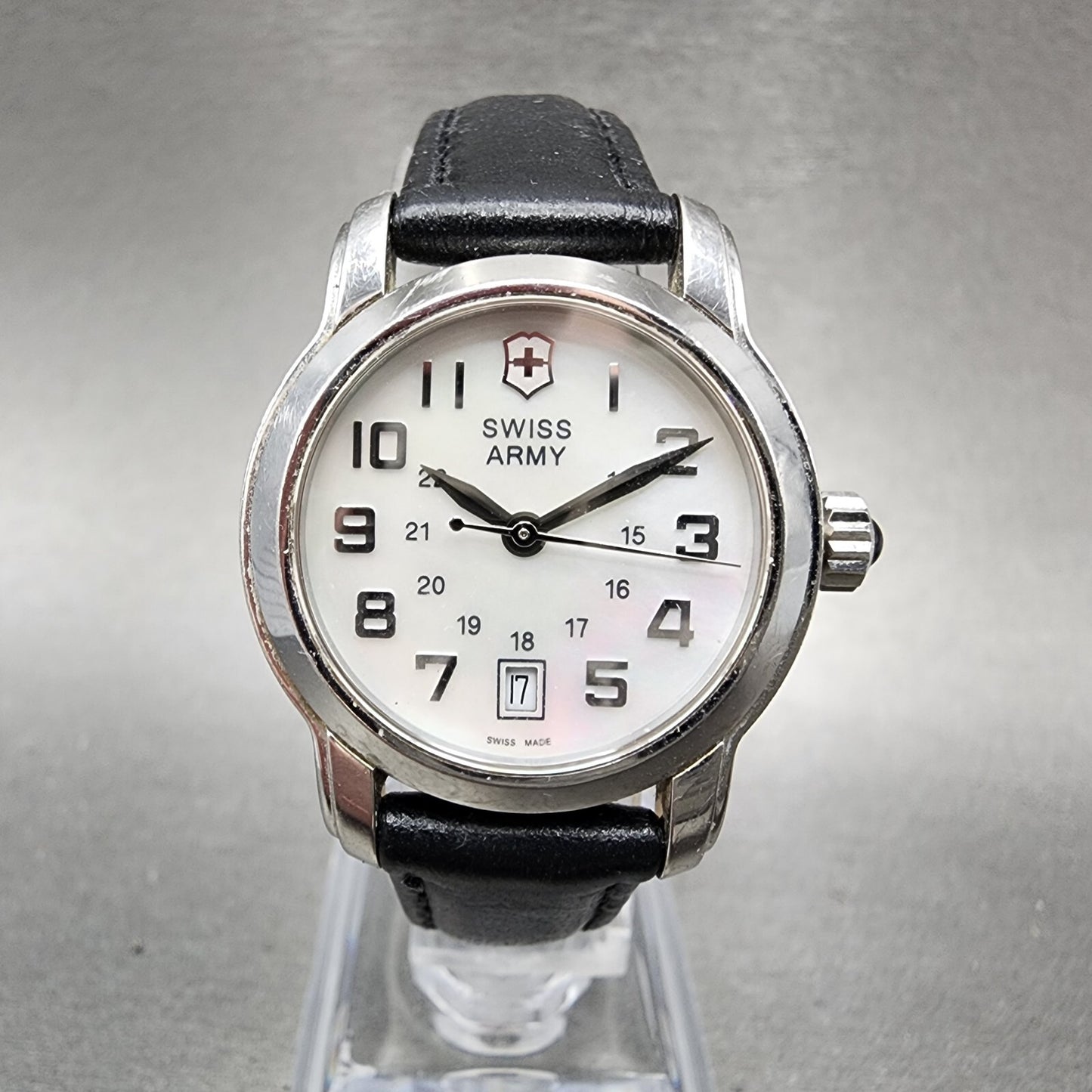 Victorinox Swiss Army Vivante Watch Women 28mm MOP Dial Steel Date Round New Bat0