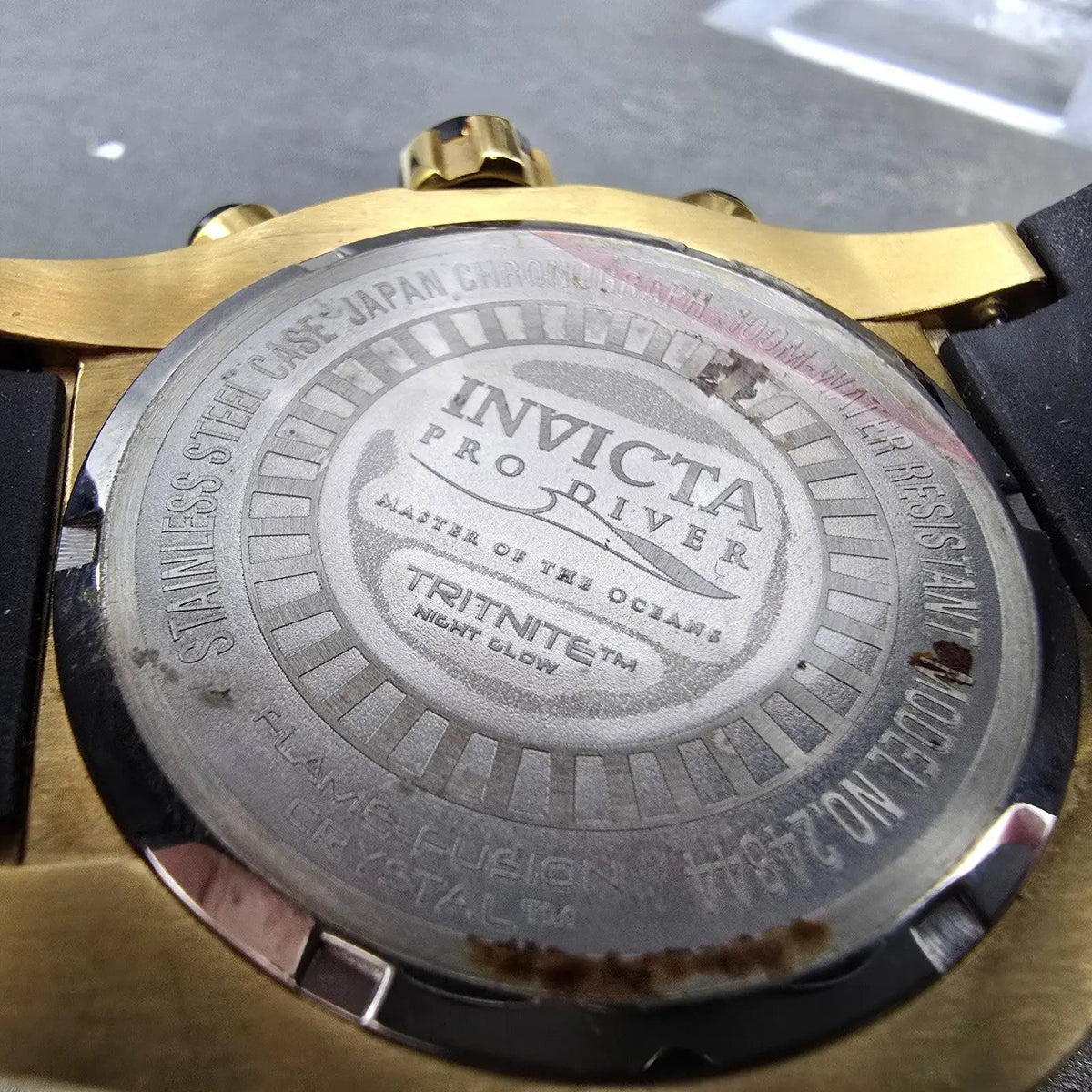 Invicta Pro Diver Watch Men 49mm Gold Dial Gold Date Round 24844 New Battery9