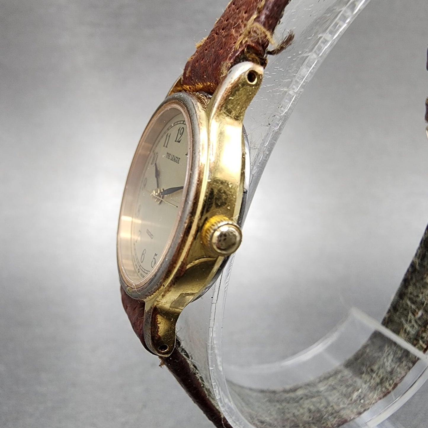 Seiko The League Watch Women 23mm Champagne Dial Gold Dial 2p210a90 New Battery2