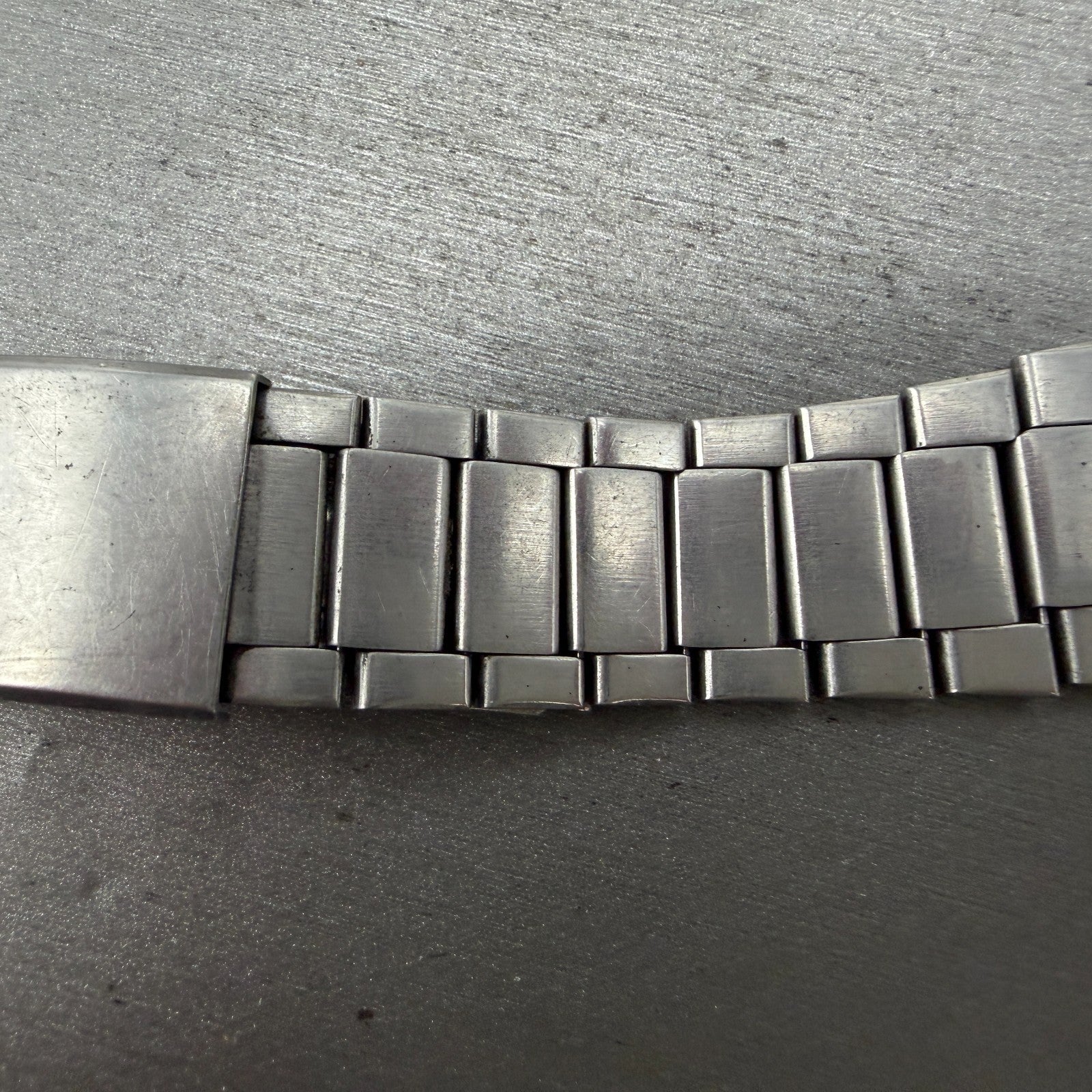 Seiko Bracelet 20mm Stainless Steel Silver Tone Tri Folding Clasp VTG Japan READ2