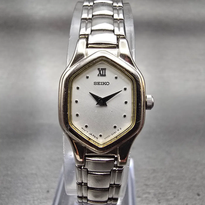 Seiko Watch Women 17mm Silver Dial Silver Tone Hexagon V400-5631 New Battery VTG0