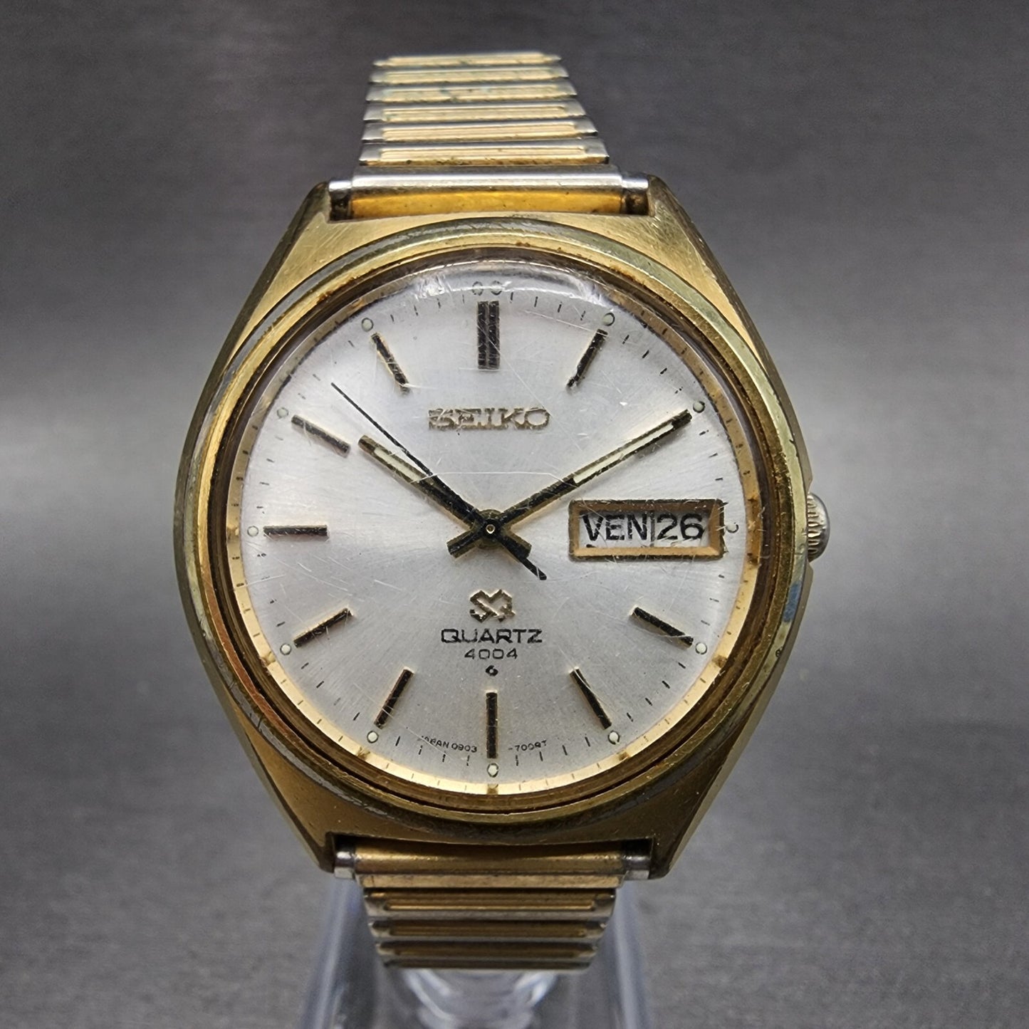 Seiko SQ 4004 Watch Men 37mm Silver Dial Gold Tone Dadyate 09037009 PARTS0
