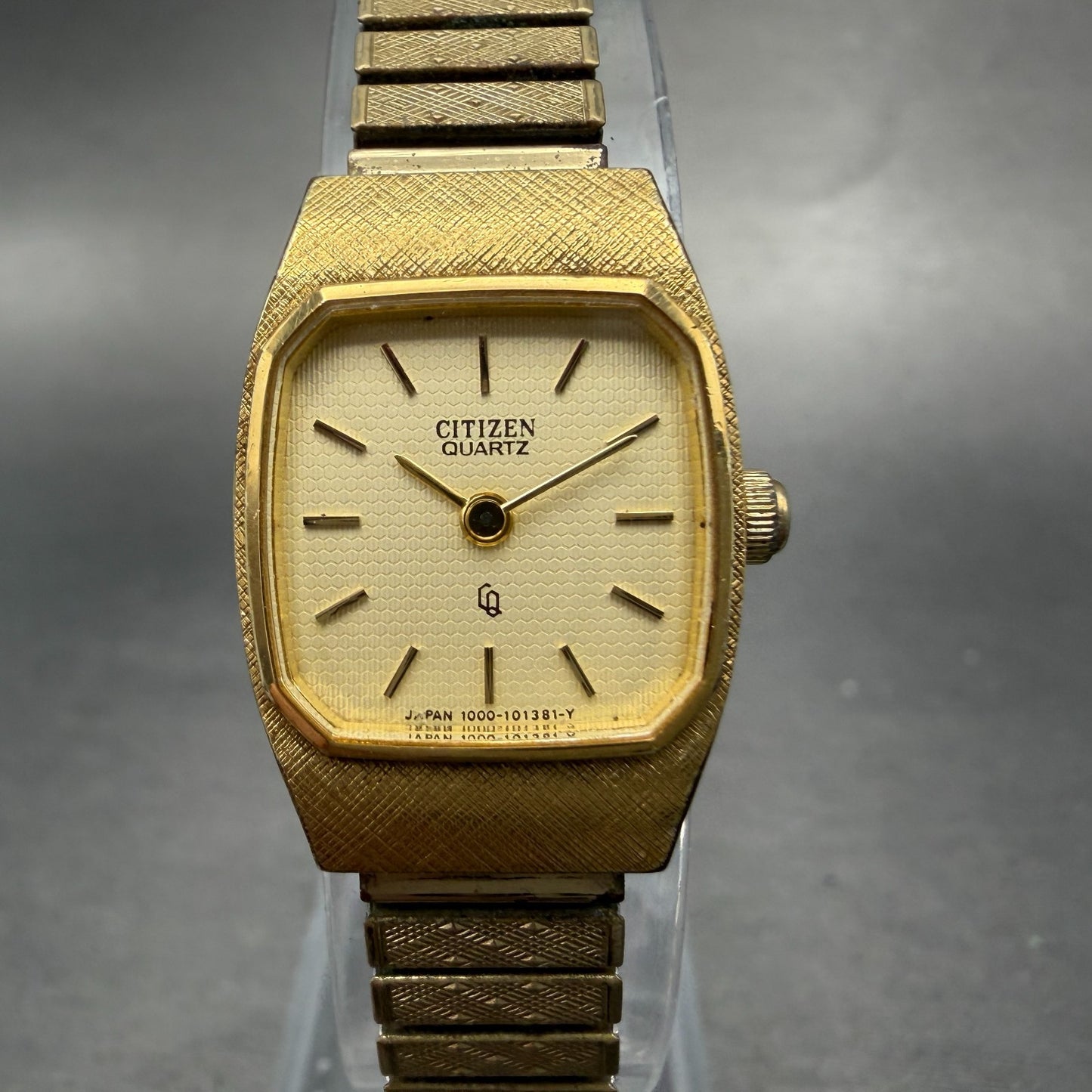 Citizen CQ Watch Women 18mm Champagne Dial Gold Tone Rectangle New Battery0