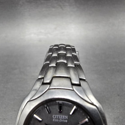 Citizen Eco-Drive Watch Women 25mm Gray Dial Silver Tone Date E011-S049601 RunsS5