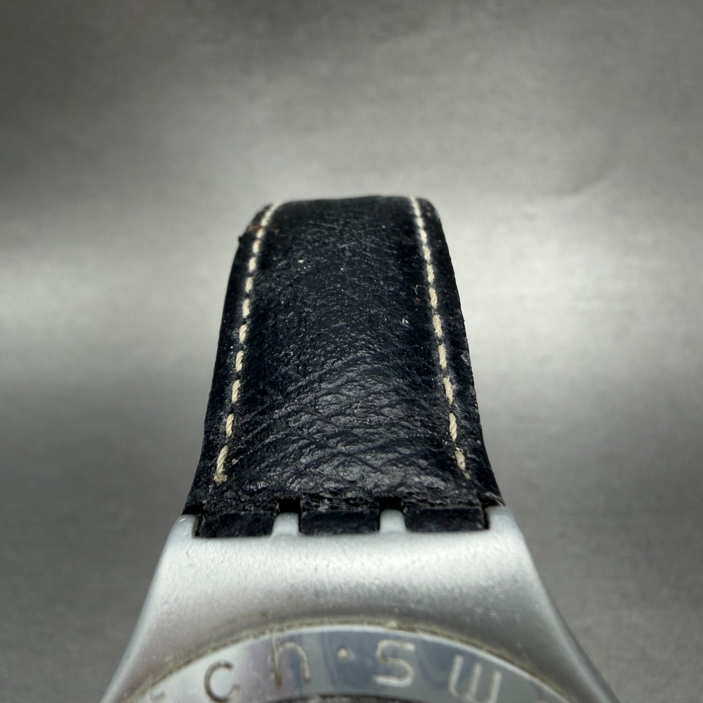 Swatch Irony Smoke Watch Men 37mm Silver Dial Aluminum Date YGS4002 New Battery4
