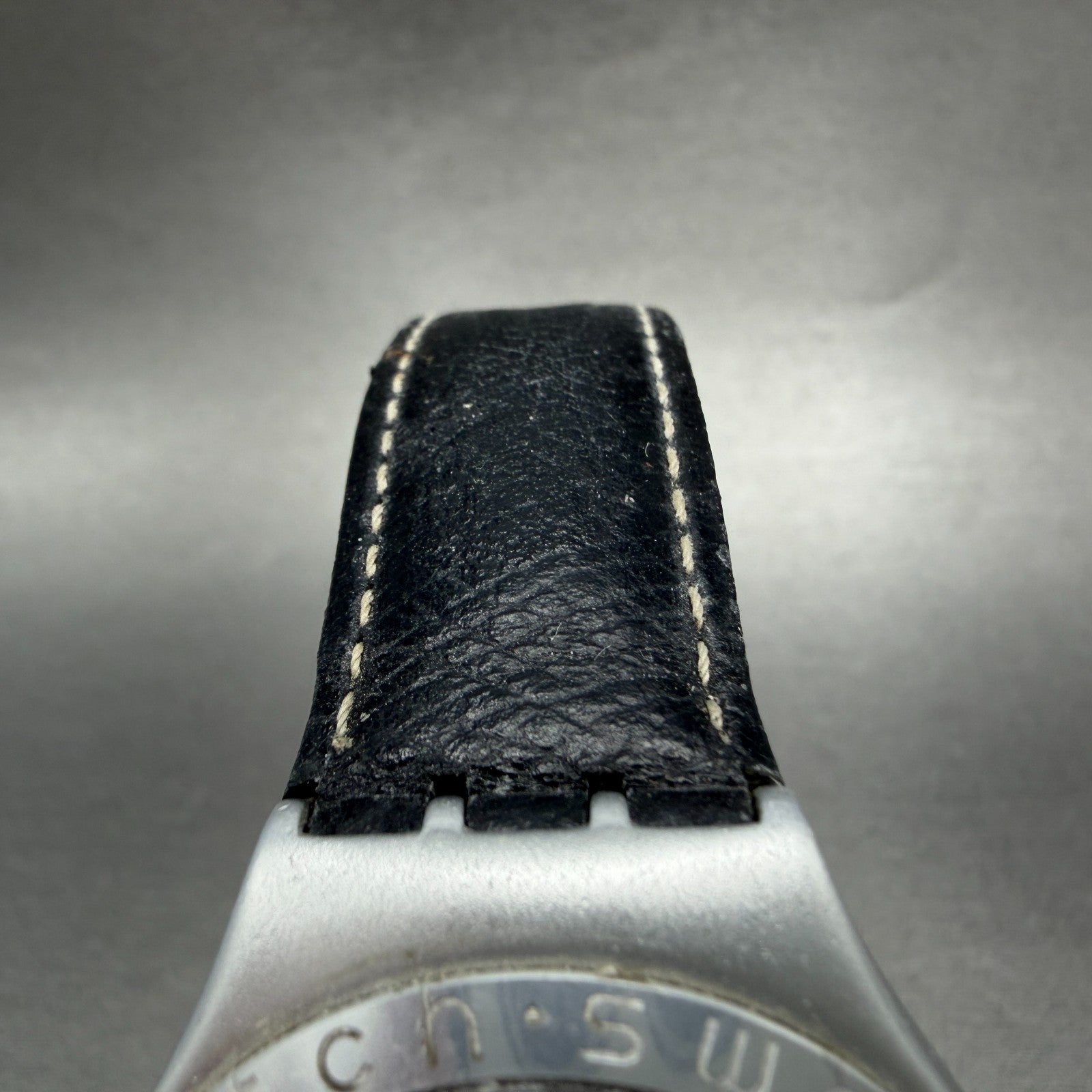 Swatch Irony Smoke Watch Men 37mm Silver Dial Aluminum Date YGS4002 New Battery4