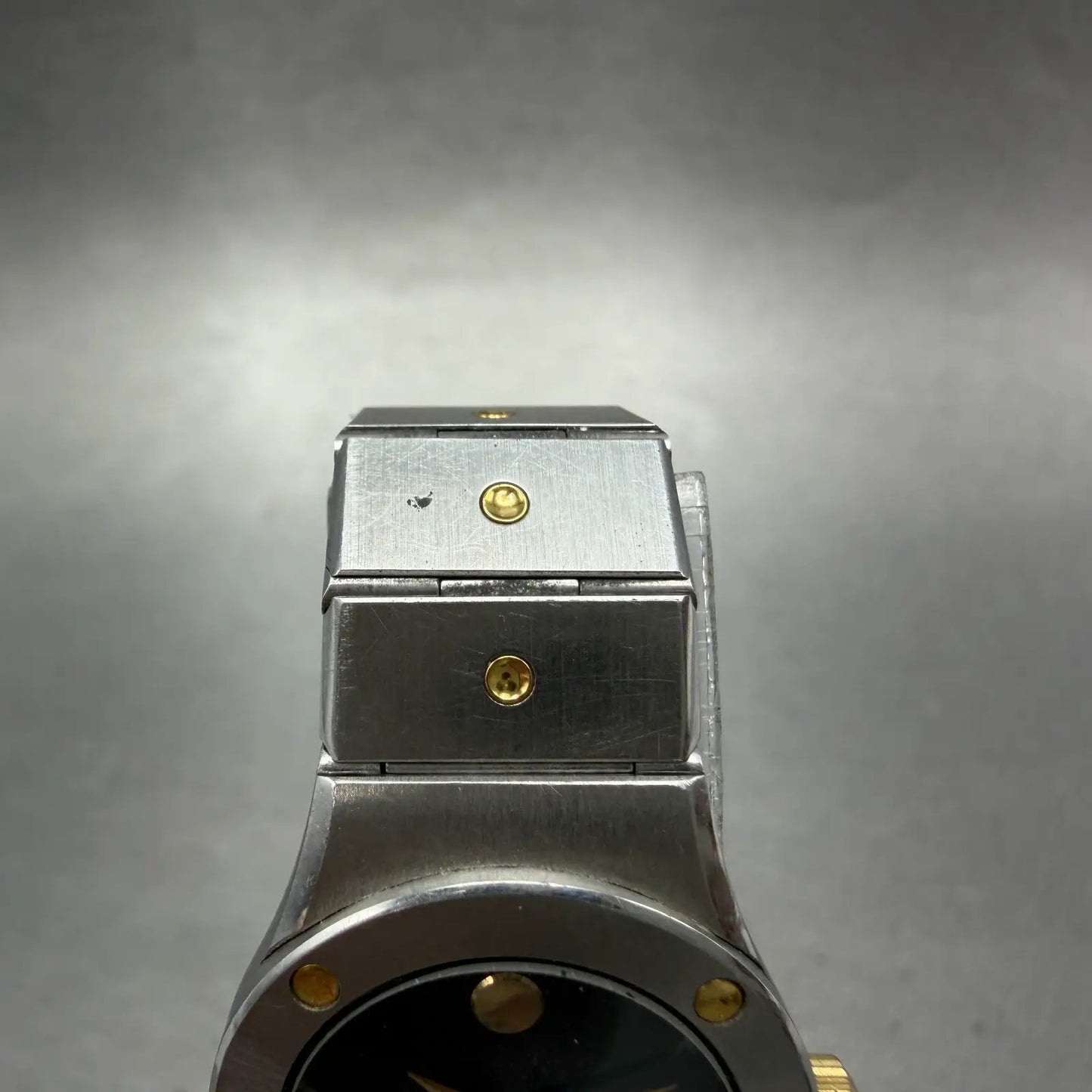 48099372