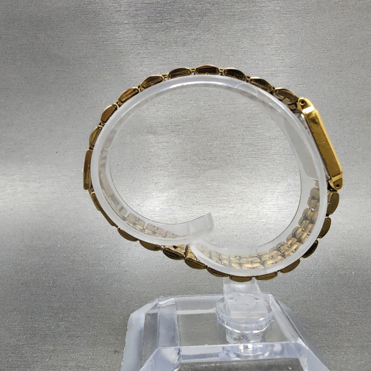 Seiko Tank Watch Women 13mm Silver Tone Gold Tone Rectangle 2e206859 NewBattery8