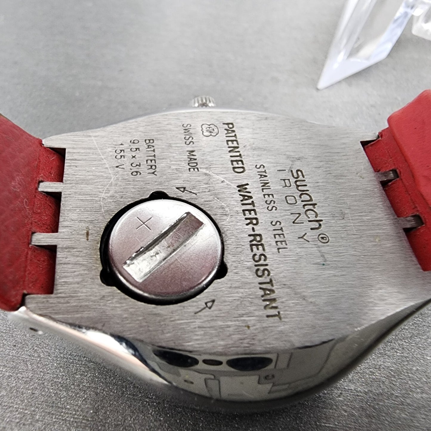 Swatch Irony Happy Joe Red Watch Men 37mm Red Dial Steel Date Round New Battery9