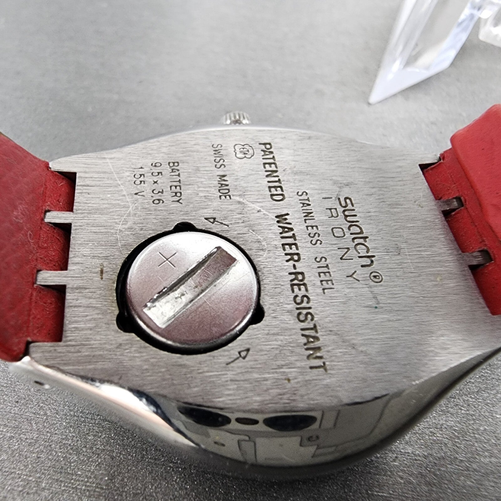 Swatch Irony Happy Joe Red Watch Men 37mm Red Dial Steel Date Round New Battery9