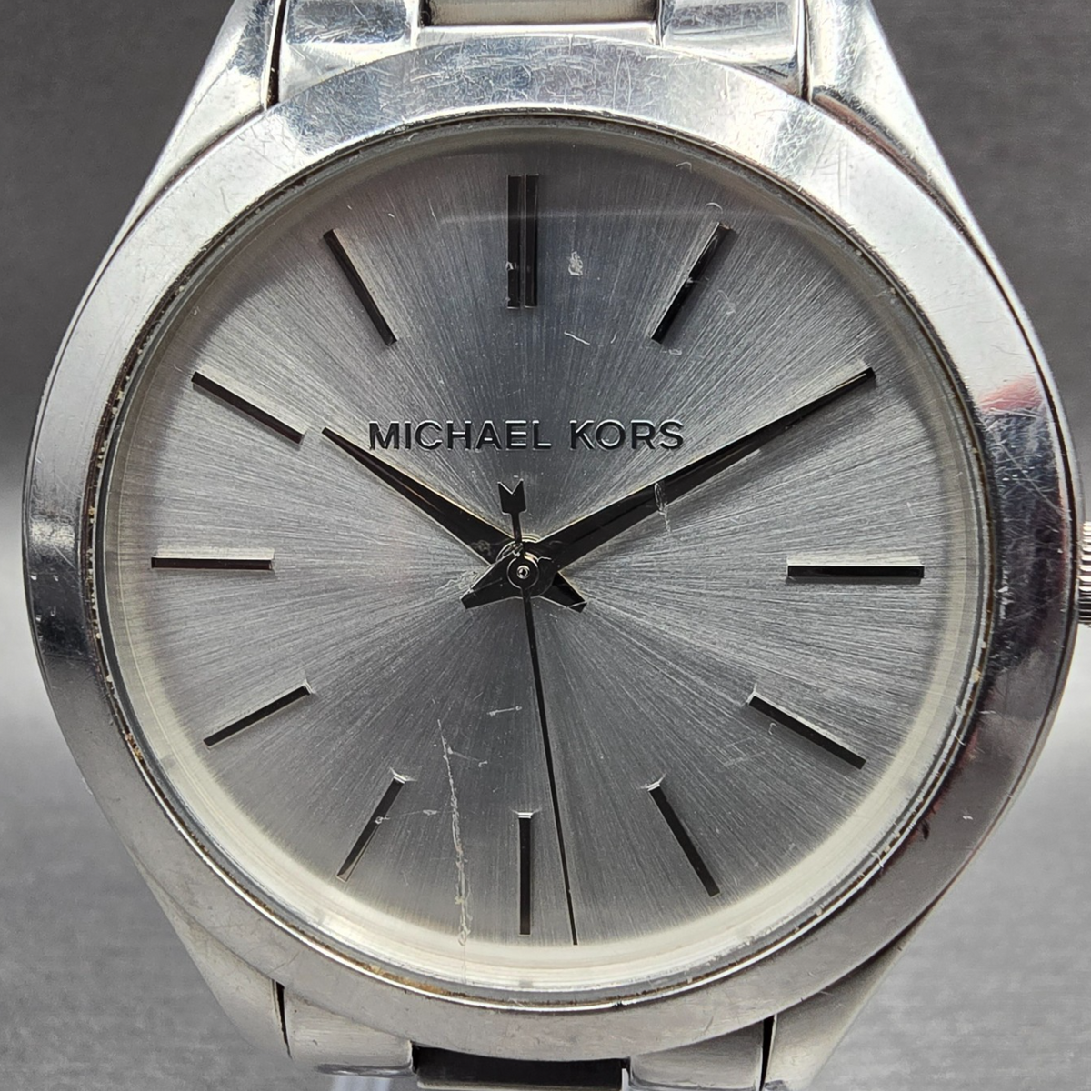 Michael Kors Runway Watch Women 42mm Silver Dial Silver MK-3178 New Battery1