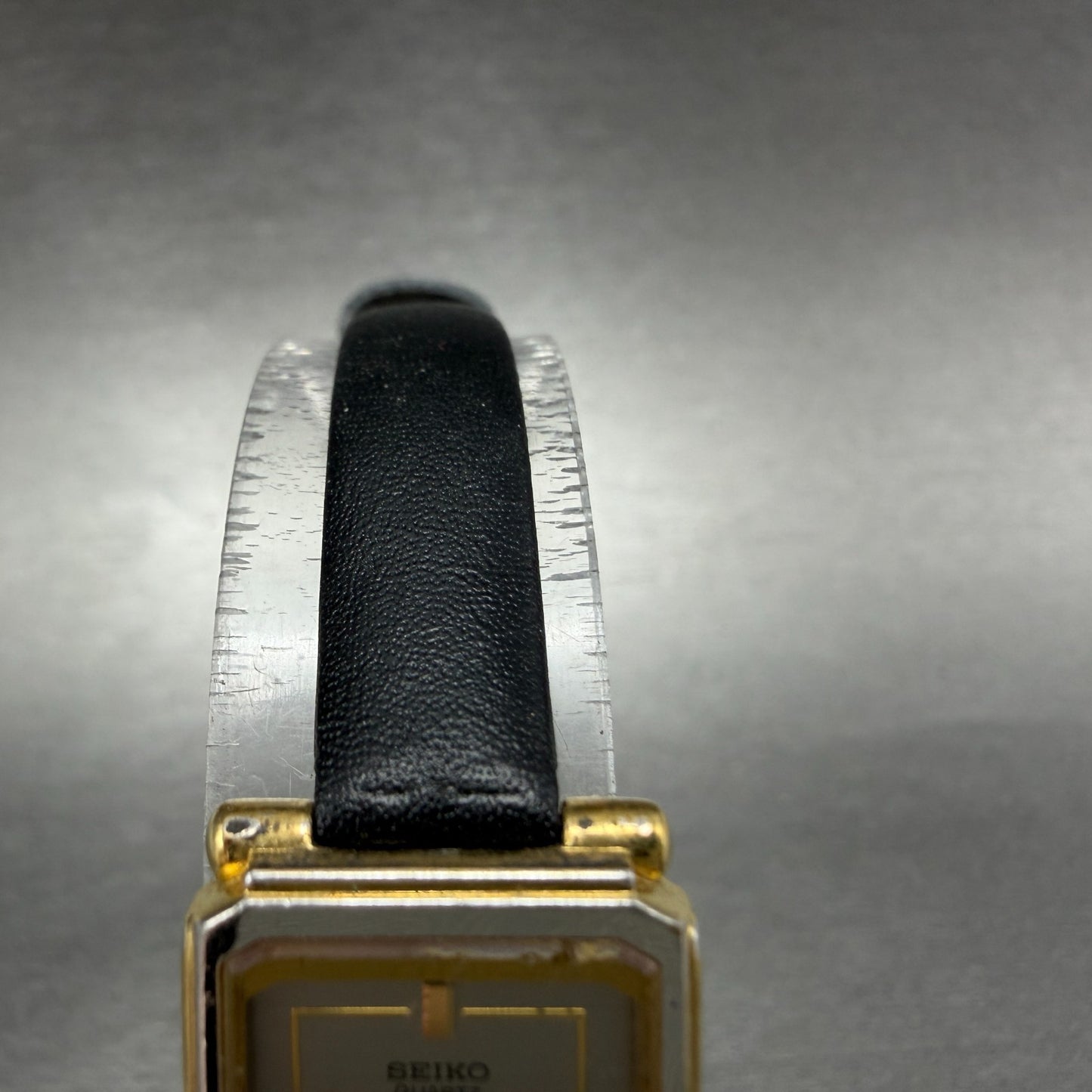 Seiko Tank Watch Women 17mm Silver Dial Two Tone Rectangle 2P20-5D70 New Battery4