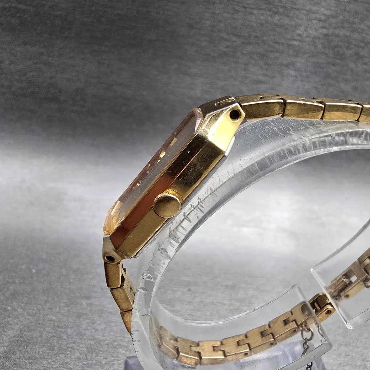 Seiko Watch Women 13mm Gold Dial Gold Tone Rectangle 1320-5940 New Battery JP2