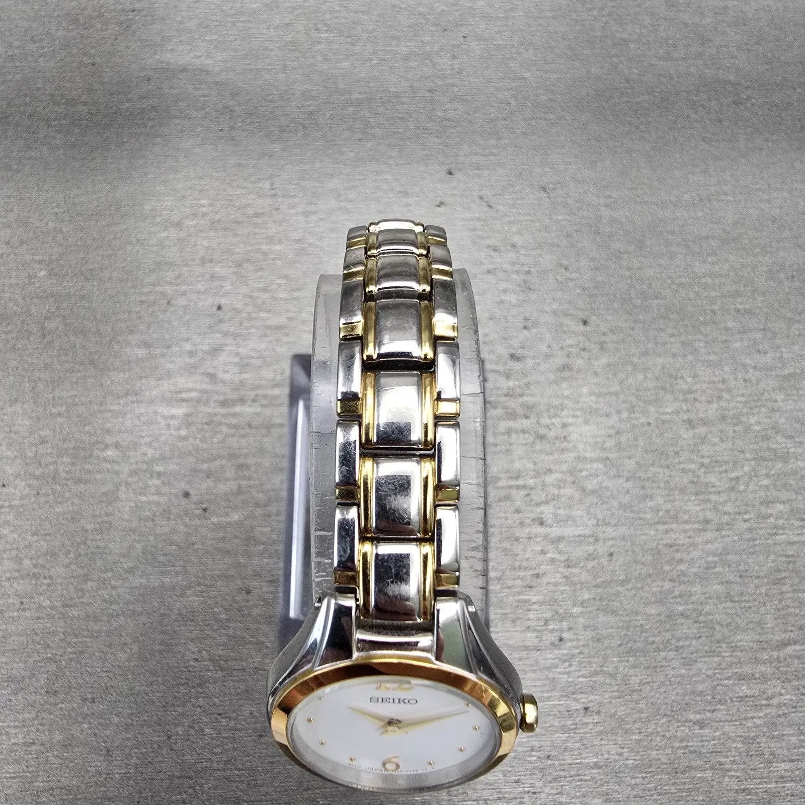 Seiko Watch Women 23mm White Dial Two Tone Round 1N00-0RM0 New Battery Vintage4