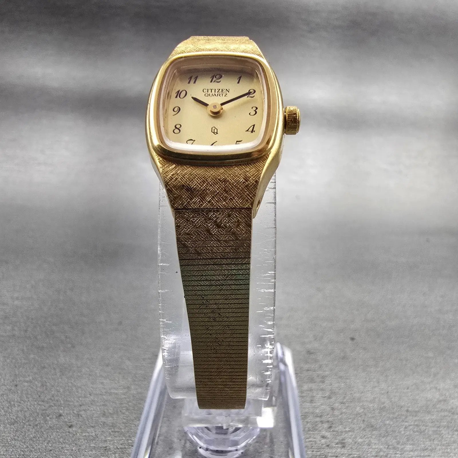 Citizen CQ Watch Women 17mm Gold Dial Gold Tone Rectangle 3220-891449 New Batt5