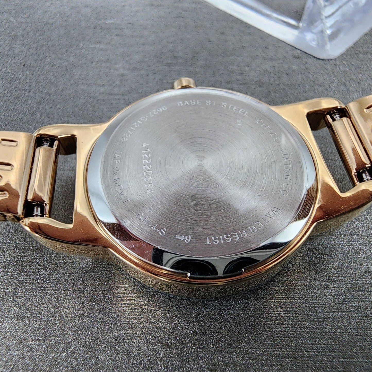 Citizen Watch Women 26mm Champagne Dial Rose Gold Tone Round Mesh Ban EZ700351X9