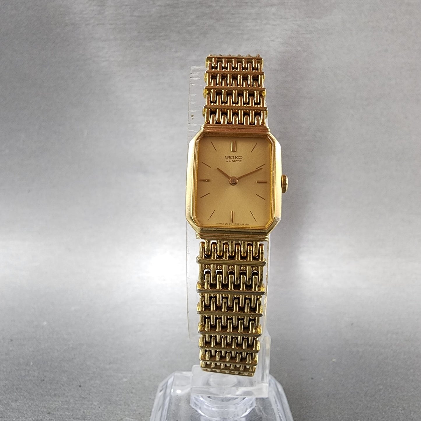 Seiko Tank Watch Women 16mm Champagne Dial Gold Tone 2c205449 New Battery5
