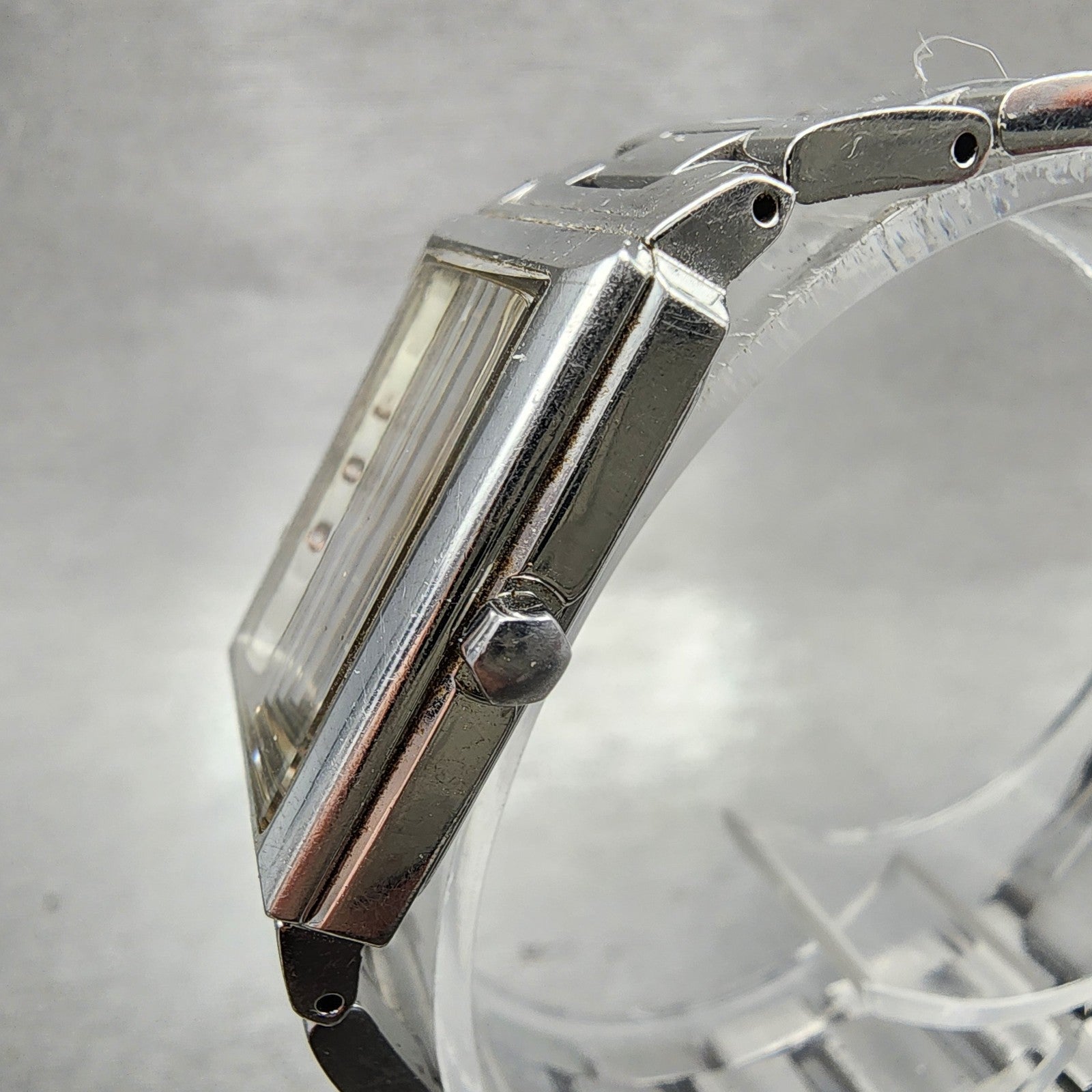 Seiko Lukia Tank Watch Women 21mm Silver Dial Two Tone 1n010jp0 New Battery2