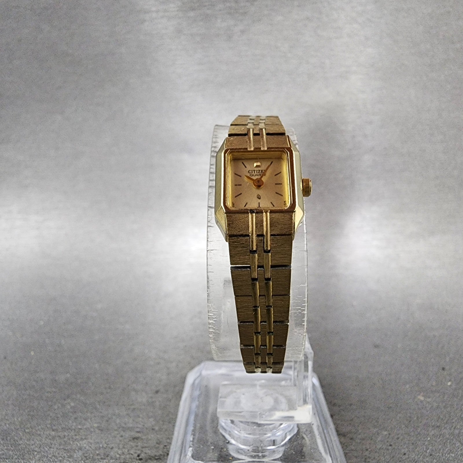 Citizen CQ Tank Watch Women 13mm Champagne Dial Gold Tone Octagon New Battery5