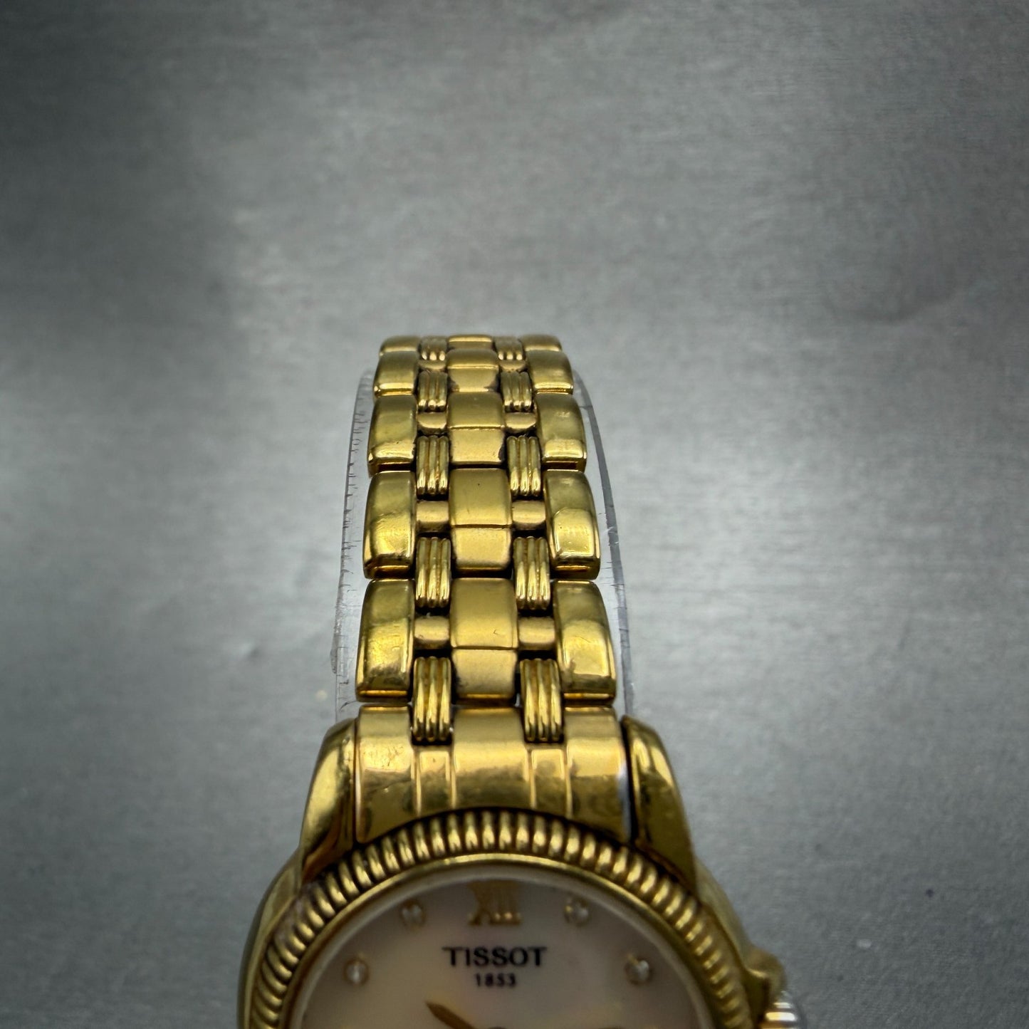 Tissot Watch Women 24mm MOP Dial Gold Tone Round C218/318C Round New Battery4