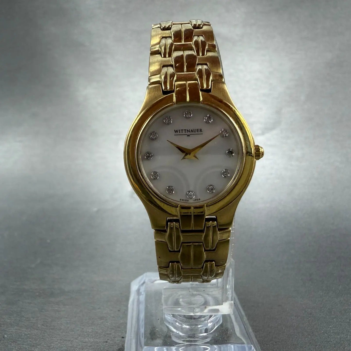 Wittnauer Watch Women 25mm MOP Dial Gold Tone Round Crystals 11P06 New Battery5