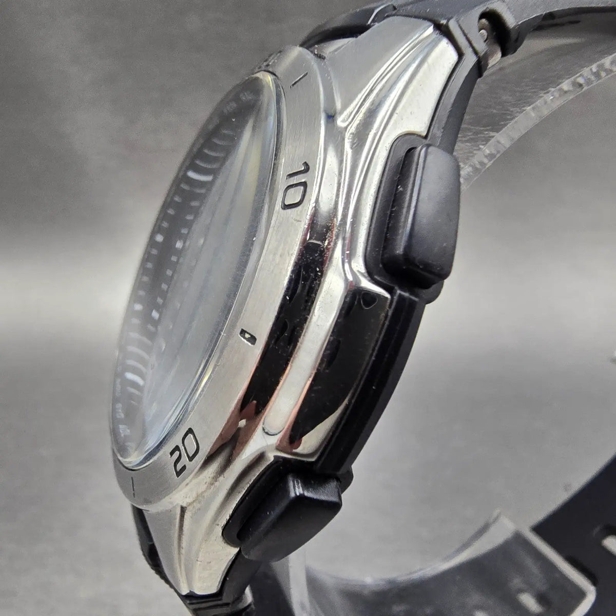 Casio Waveceptor WVQ-M410 Watch Men 43mm Black Dial Silver Tone Date Solar Runs62