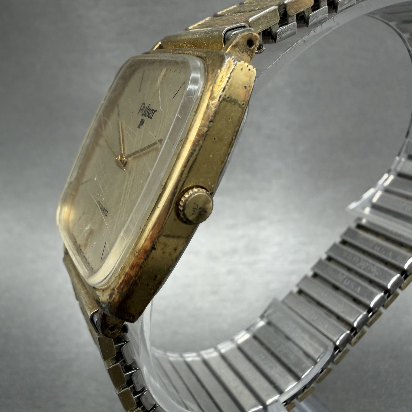 Seiko Pulsar Tank Watch Men 29mm Champagne Dial Gold Tone Y4816280 New Battery2