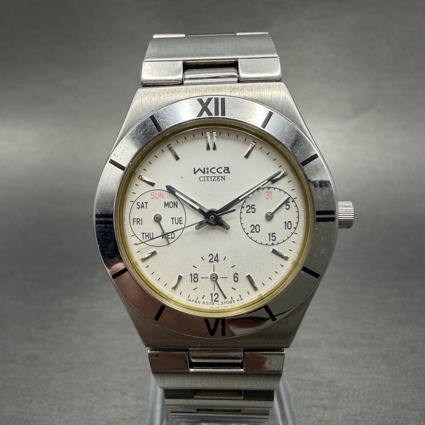 Citizen Wicca Watch Women 31mm White Dial Silver Tone Daydate Round New Battery0