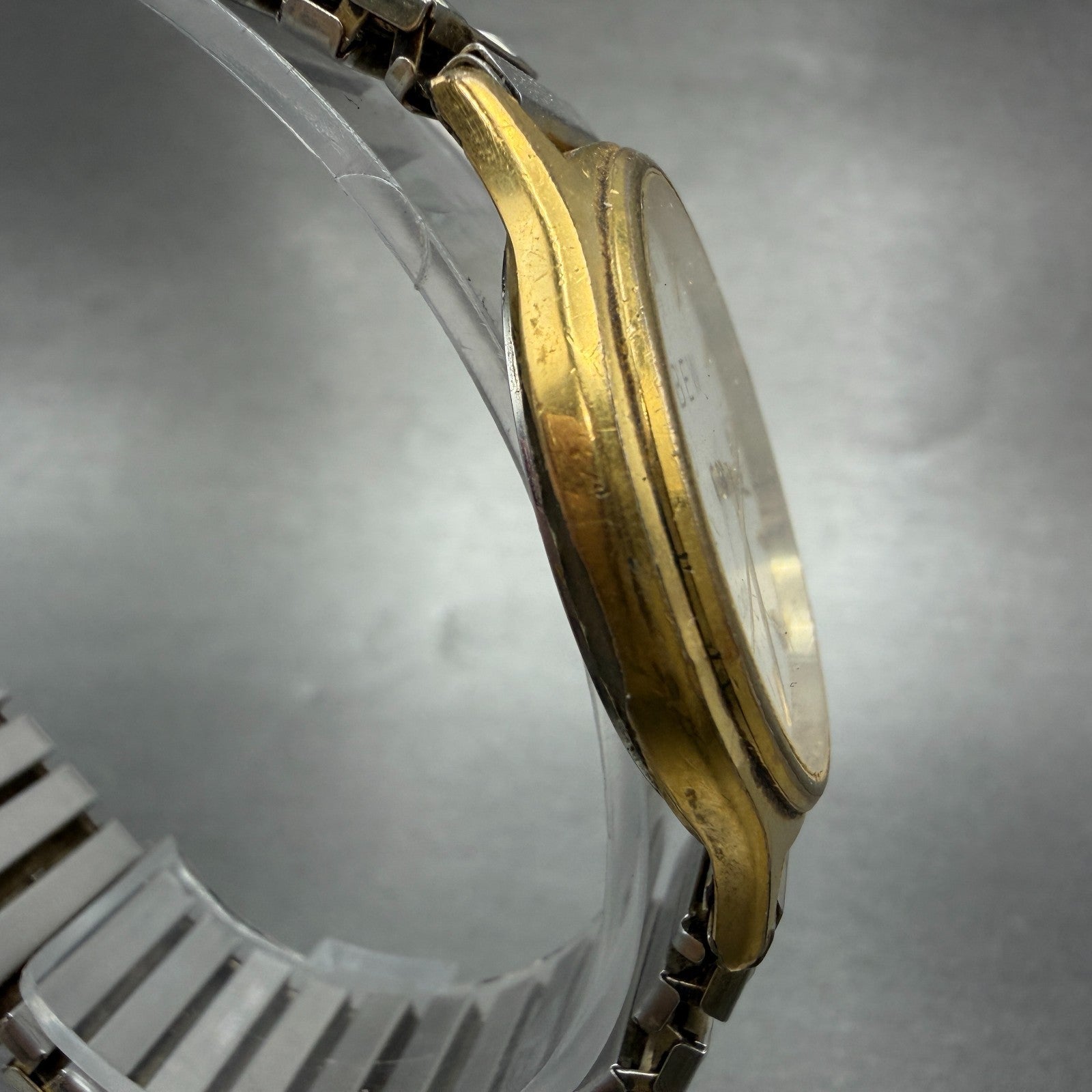 Hamilton Watch Men 34mm White Dial Gold Tone Date Round 9812 PARTS Vintage4
