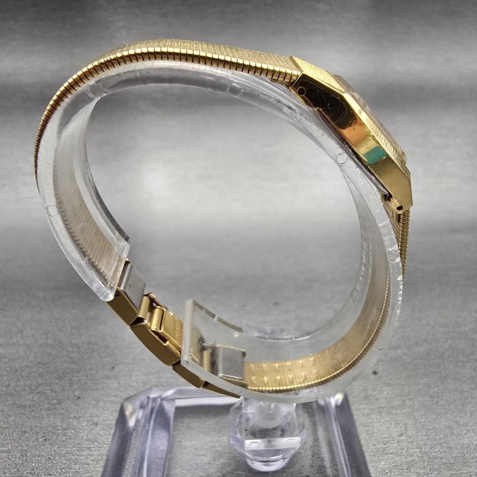 Seiko Watch Women 16mm Blue Dial Gold Tone Oval 2C20-6450 New Battery Vintage8
