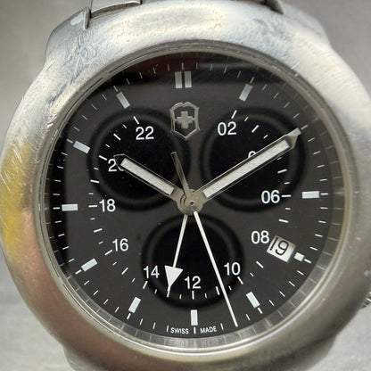 Victorinox V7-02 GMT Watch Men 37mm Black Dial Steel Date Round New Battery1