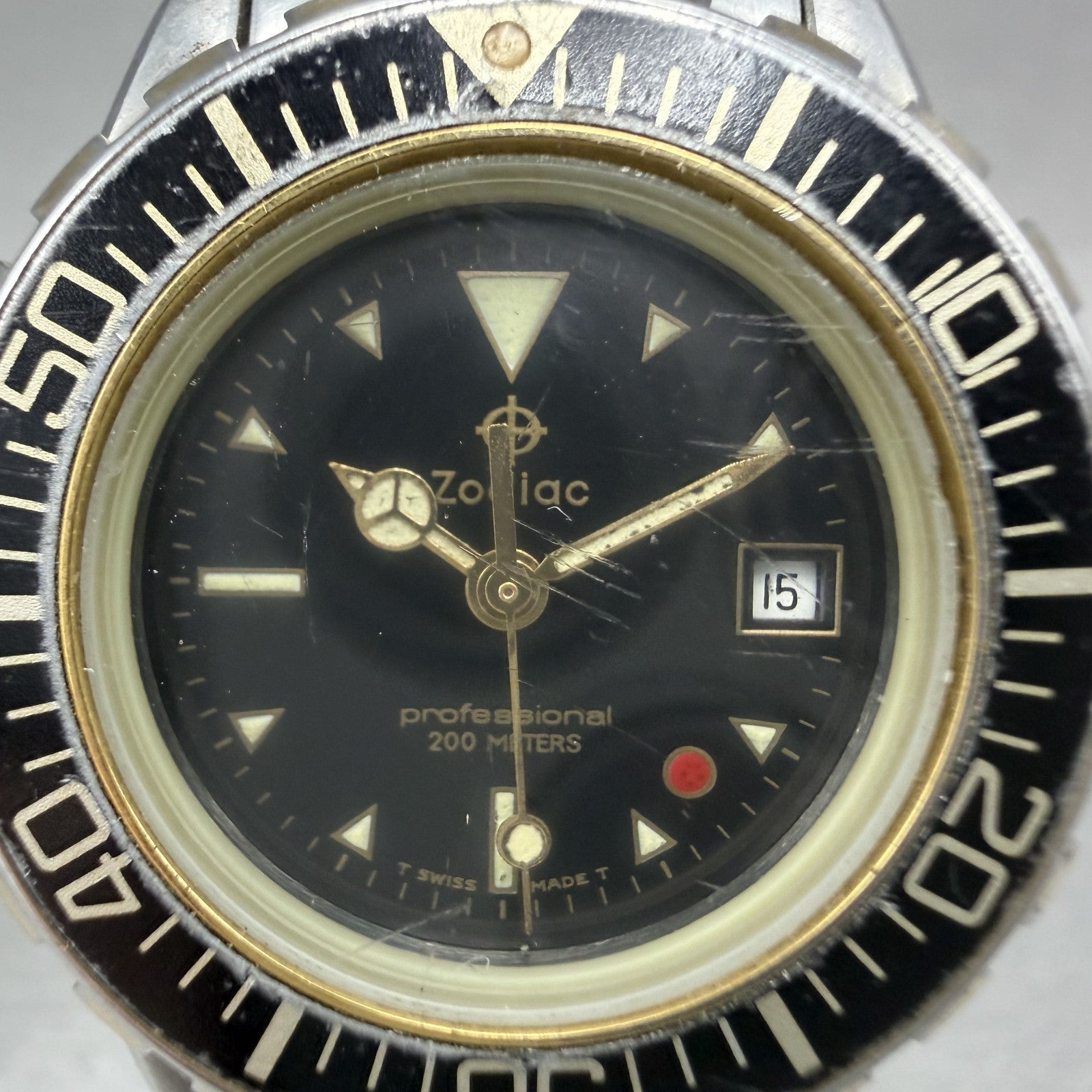 Zodiac Professional Dive Watch Women 29mm Black Dial Two Tone Date Red Dot Works1