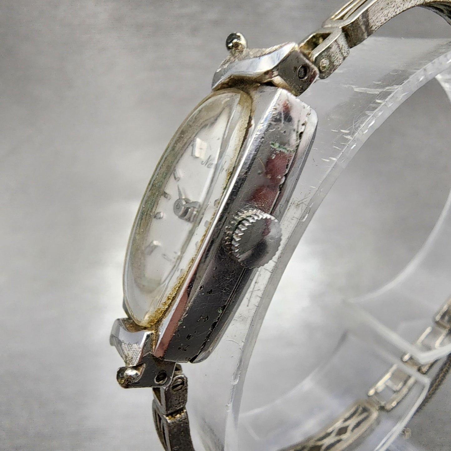 Citizen Noble Tank Watch Women 12mm White Dial White Gold plated Manual Wind Run2