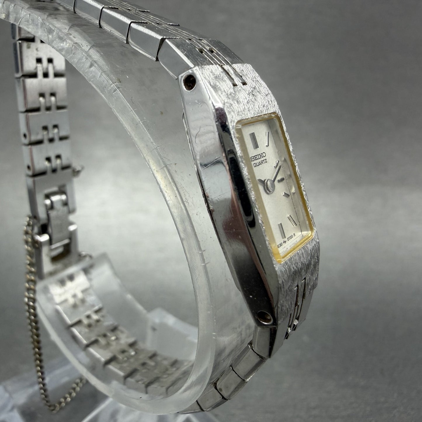 Seiko Tank Watch Women 12mm Silver Dial Silver Tone 2E20-5559 New Battery3